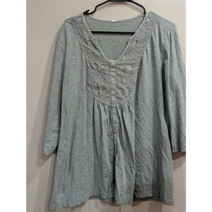 Coldwater Creek grey 3/4 length sleeve cotton peasant blouse w/eyelet lace front